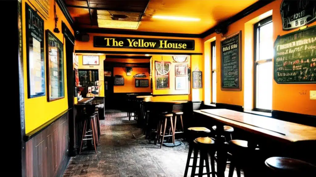 The Yellow House 1 An Teach Bhuí: Radharc Aontaithe de Theach Bhuí