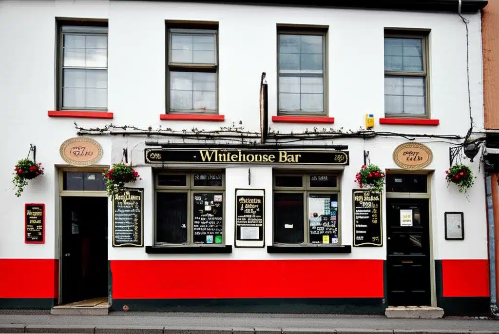 The Whitehouse Bar 1 An Whitehouse Bar: Tiontógáil, Cultúr agus Craic i mBéal Feirste