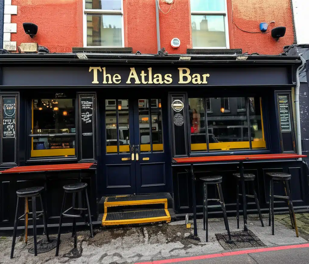 The Atlas Bar 1 An tAtlas Bar: Bá ar Fheabhas le Déanta na hÉireann