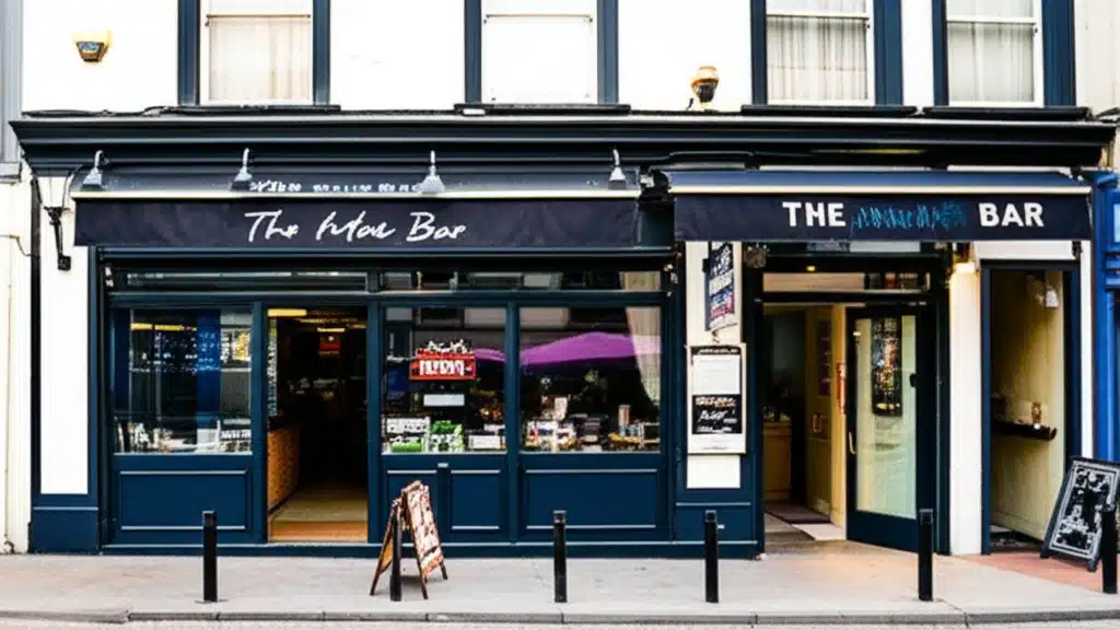 The Med Bar 1 Bar na Meánmhara: Beatha Sóisialta agus Bia Sóisialta