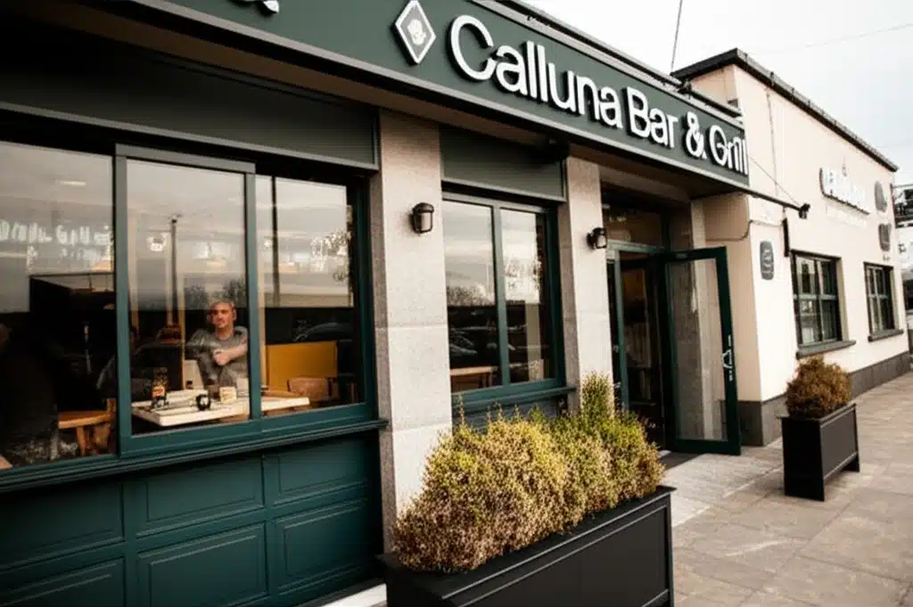 Calluna Bar & Grill 1 Calluna Bar & Grill: Bia, Deoch agus Ceol in Áit Áille