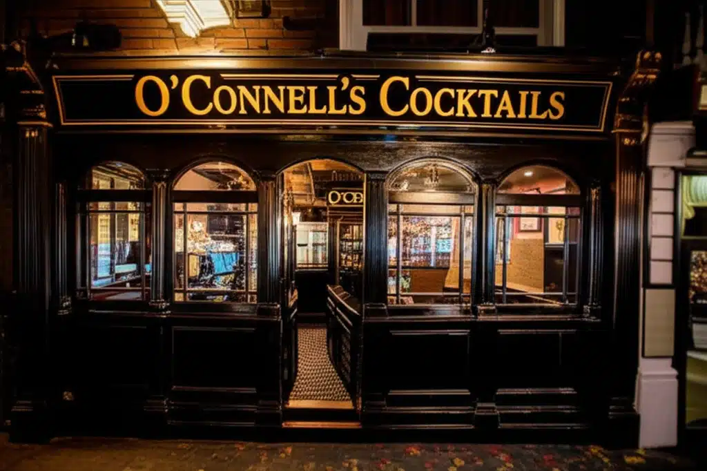 Cocktails OConnell: Ríomhaireacht agus Blaisc ar a Bhannaí