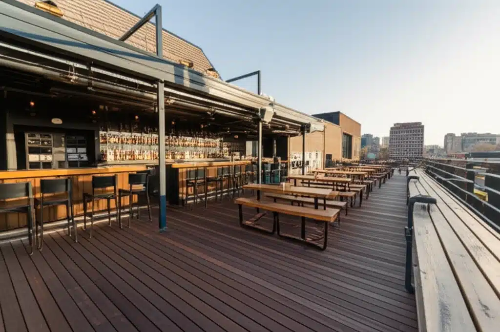 Roof Deck at Revolution Hall 1 D燙 ainm ar Bhunst燙 Revolution Hall - Radharc 霴ivear