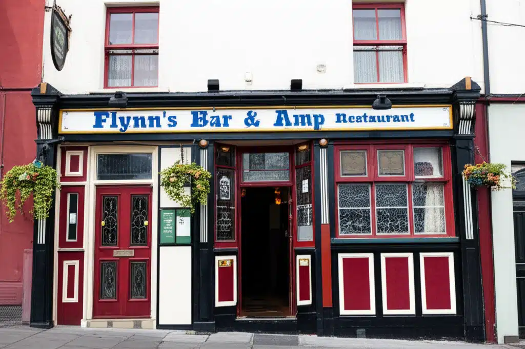 Flynns Bar & Restaurant: Bia, Deoch agus Ceol i gCéin