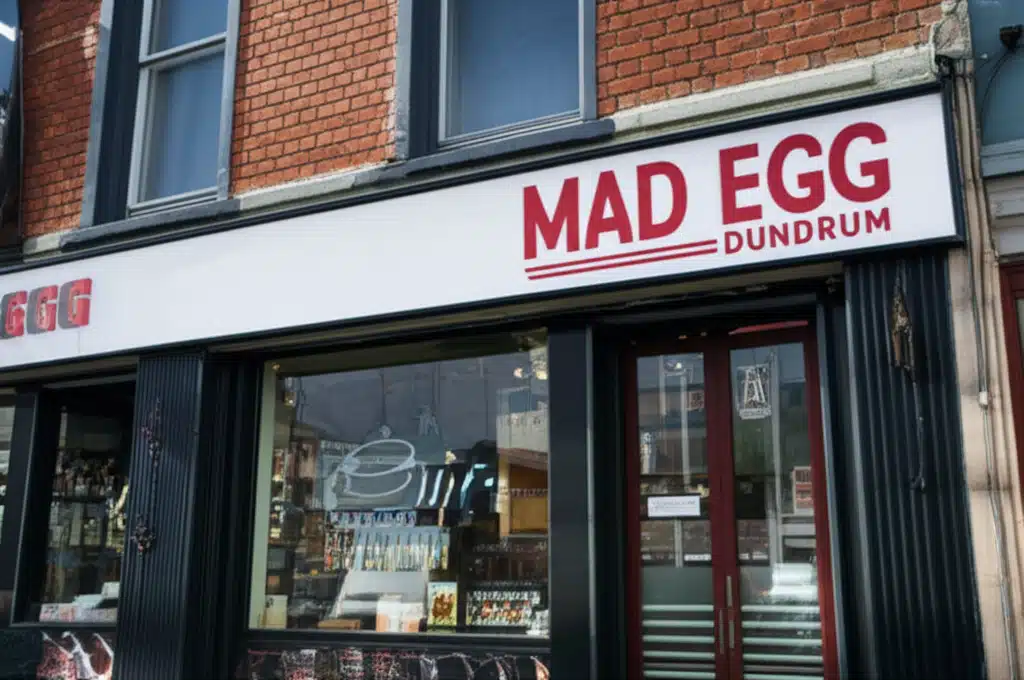 Mad Egg Dundrum: Bia Uachtar-Réitigh i gCeartlár Dhún Droma