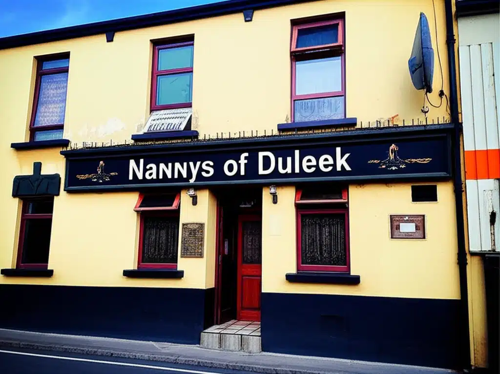 “Mindithe Duleek: Grianghrafanna agus Scéalta”