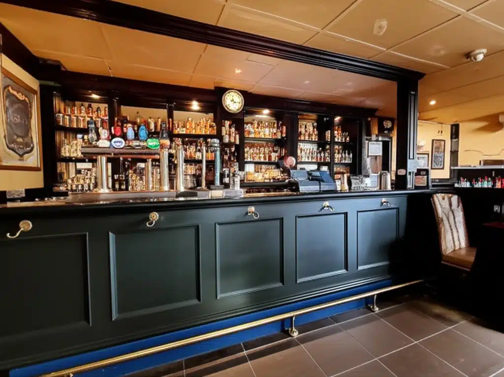 Simon Lyons Bar: Grinn i mBéal Átha an Spidéil