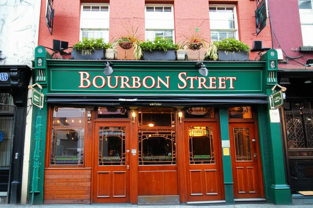 Bourbon Street 1 Sráid Bourbon: Ceol, Craic agus Cultúr Nua-Orleáns