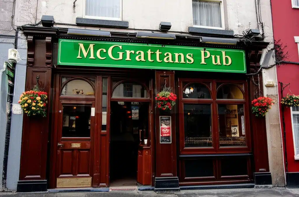 Tá an t-iónad seo, McGrattans Pub, ina sheomra póilíneachta traidisiúnta