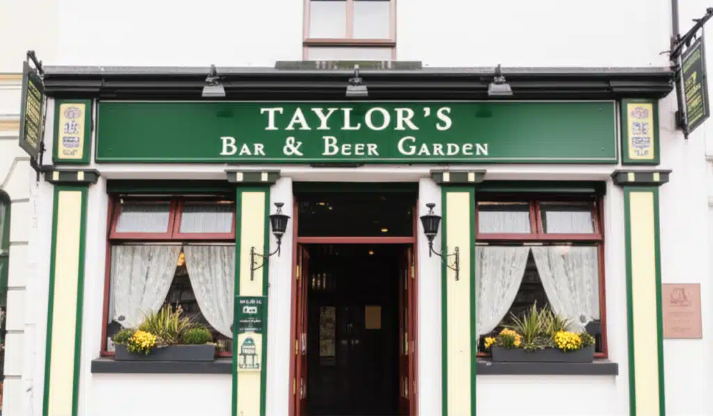 Taylors Bar & Garraí Ól - Spás Sóisialta agus Ól Margaí