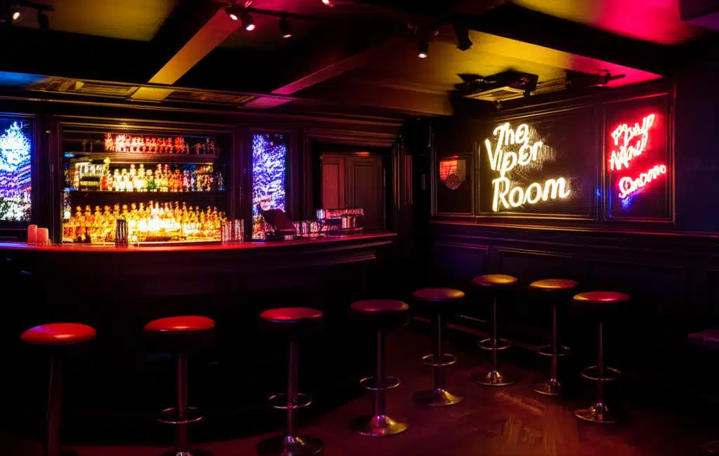 The Viper Room: Club Ceoil agus Stair i gCúl Cultúr