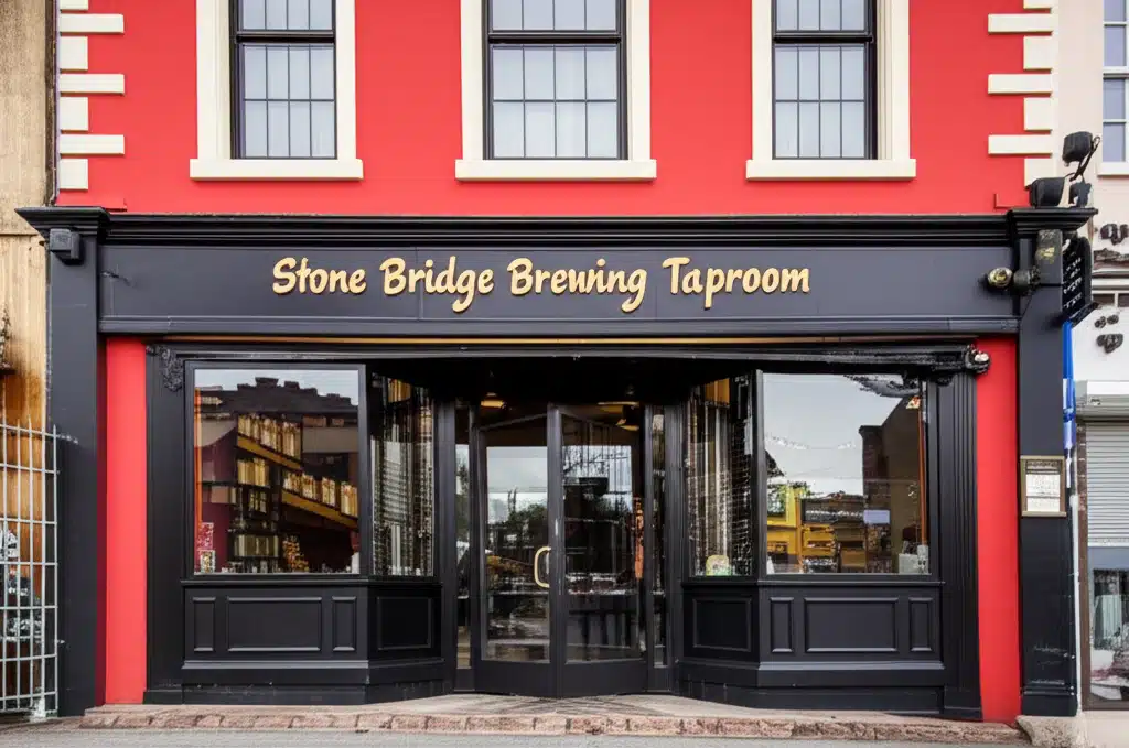 Stone Bridge Brewing Taproom 1 Tionól Leann Stáisiúin Chóireála Droichead na Cloiche