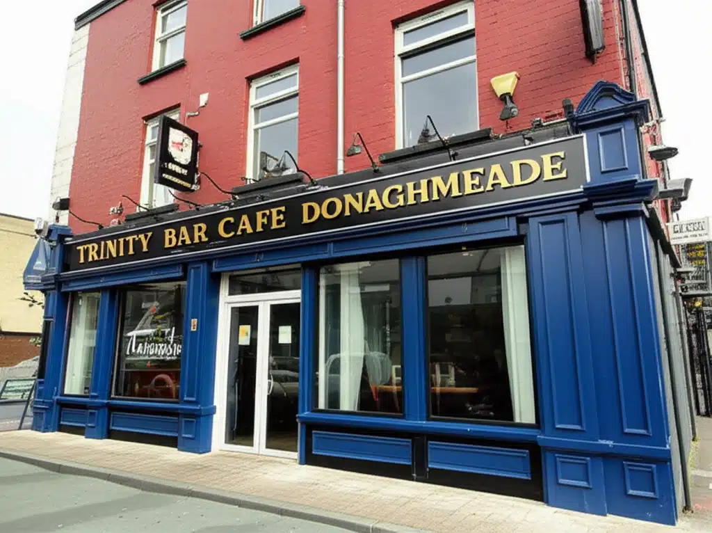 Trinity Bar Cafe Donaghmede: Bia, Deoch agus Ceol